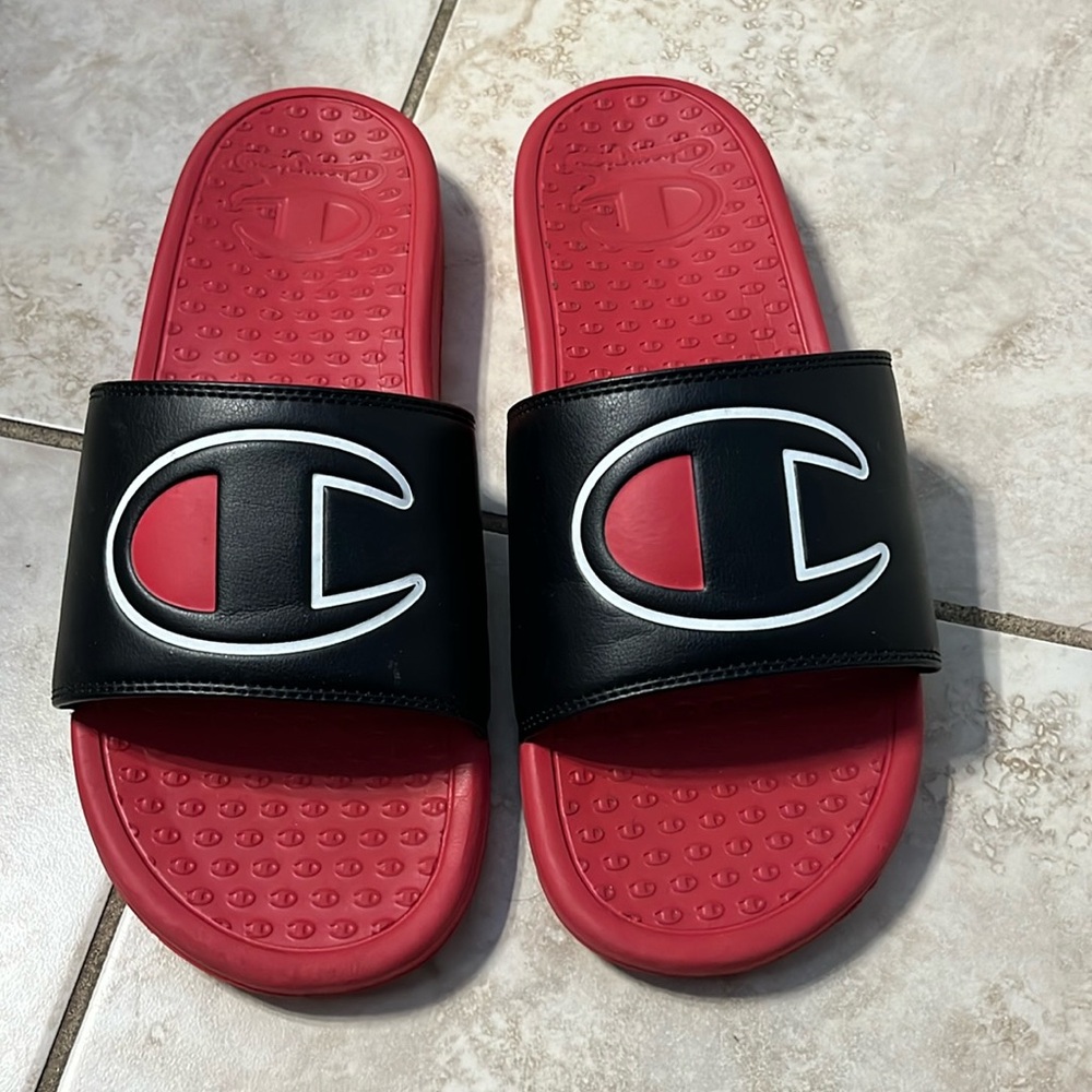 BRAND NEW CHAMPION SLIDES NEVER WORN